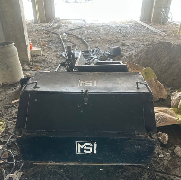 Revocadora industrial, para la proyección y bombeo de mortero